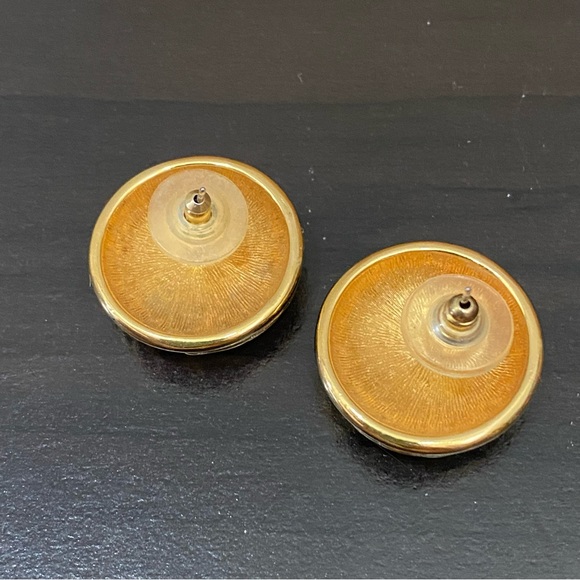 Vintage MONET Signed Gold-tone Ornate Concave Button Earrings - Picture 12 of 15